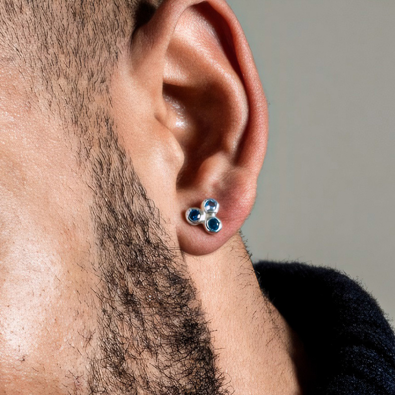 Helloice Three Diamonds Triangle Stud Earrings