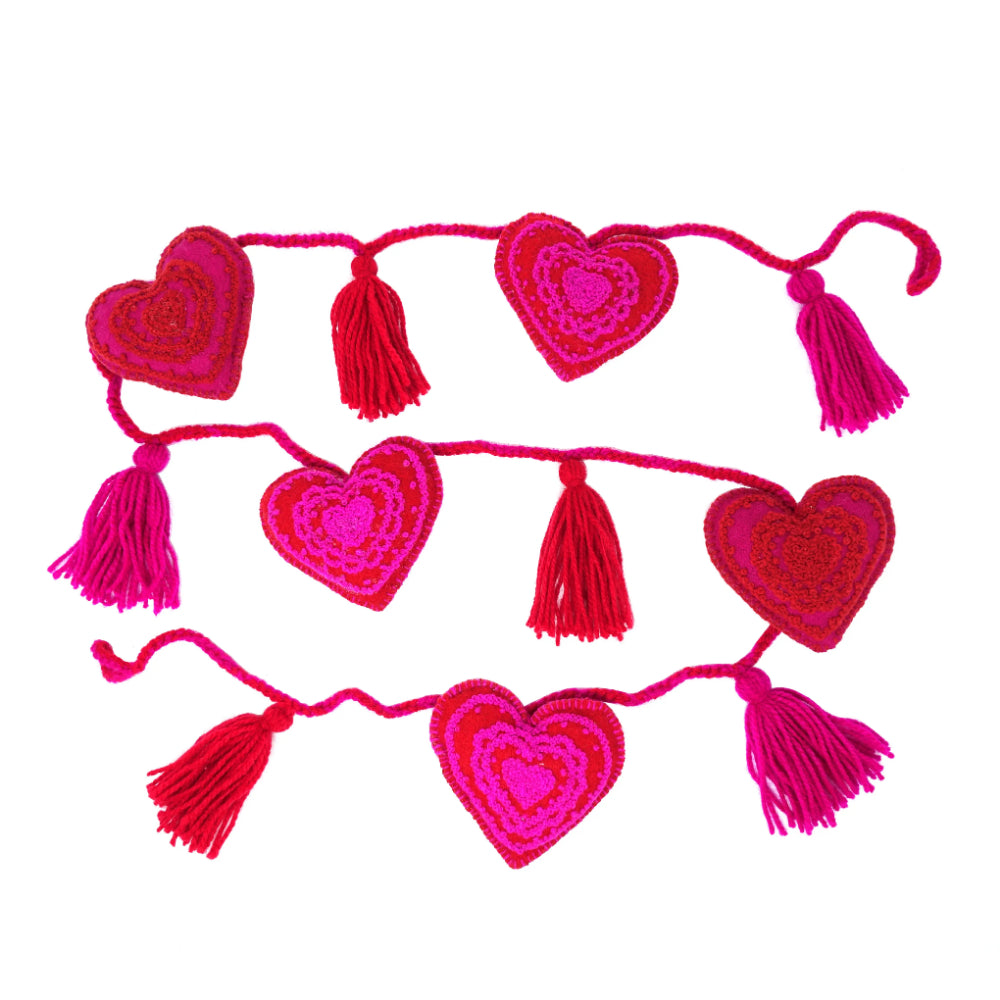 Yarn Valentine Garland