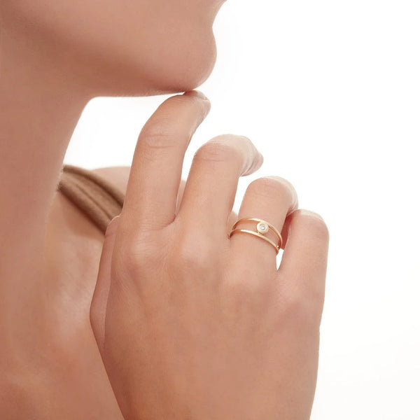 Round Bezel Double Shank Ring F406